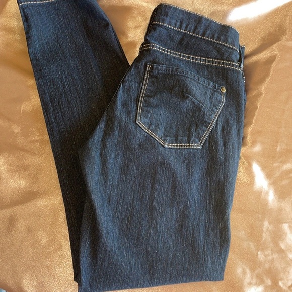 James Jeans Dry Aged Denim Twiggy in Black Cat Dark Wash Stretch Ankle Size 28 - Picture 16 of 16